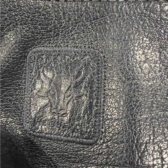 Carlos Falchi Women's Black Leather Clutch - Picture 4 of 6